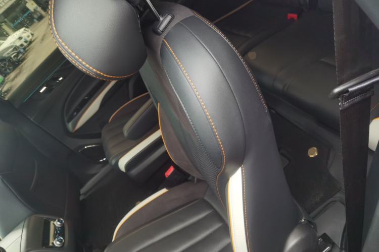 Used Ford Equator 2023 EcoBoost 225 Obsidian Orange Edition Prestige 7-Seater (2/2/3)
