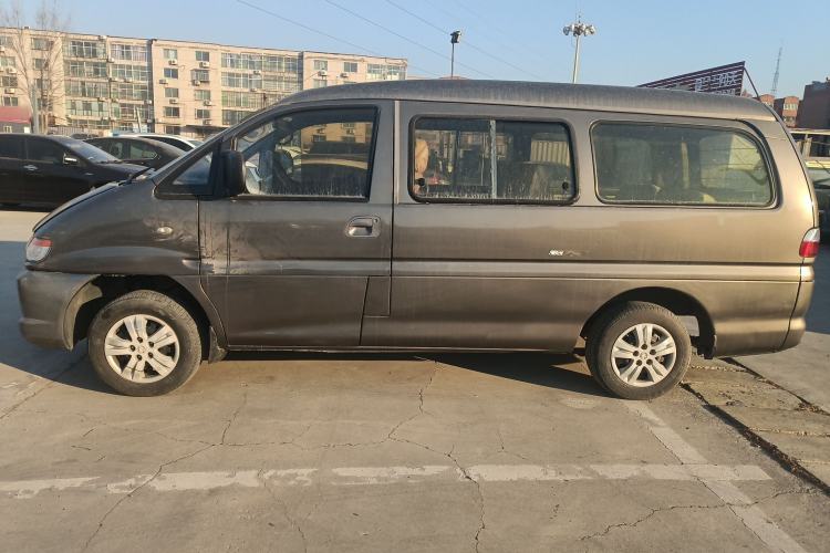 Used FORTHING Lingzhi 2015 V3 1.6L 7-Seater Standard Model