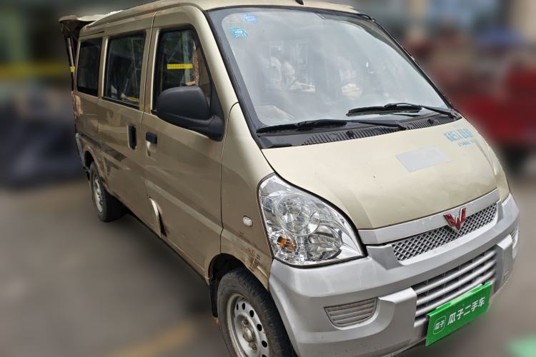 Used Wuling Rongguang 2011 1.2L Base Version
