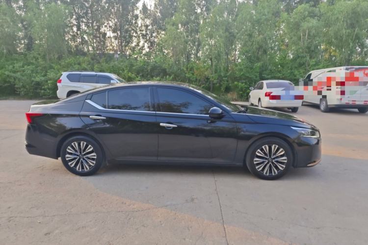 Used Nissan Teana 2024 2.0L SV Black Gold Edition