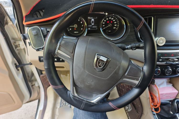 Used Baojun 730 2016 1.5L Manual Comfort Version 7 Seats China V Emission Standard Steering Wheel