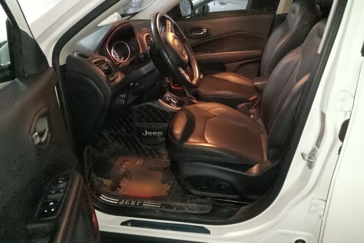 Used Jeep Compass 2019 220T Automatic Four-Wheel Drive High-Performance Flagship Edition
