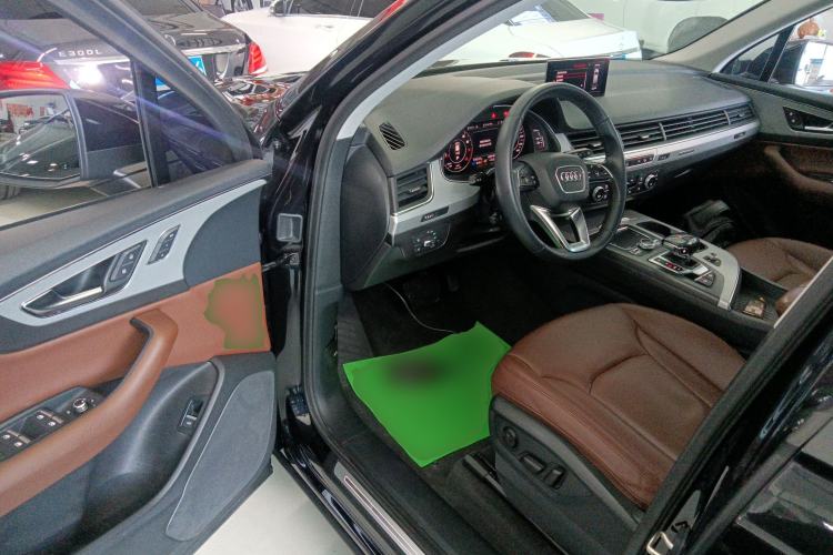 Used Audi Q7 2019 45 TFSI Comfort Model