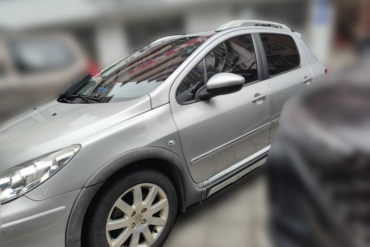 Used Peugeot 307 2013 1.6L Automatic CROSS