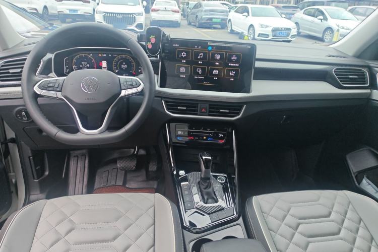 Used Volkswagen Tayron 2025 Zhongxiang Version 330TSI Center Console