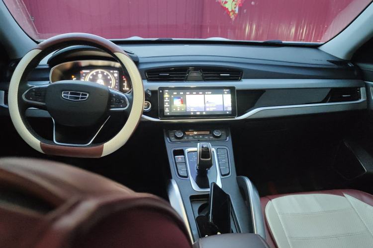 Used Geely Auto Emgrand X7 Sport 2022 1.8TD DCT Zhiya Trim
