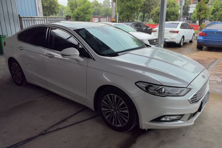 Used Ford Mondeo 2017 EcoBoost 180 Luxury Model Front Right 45 Deg