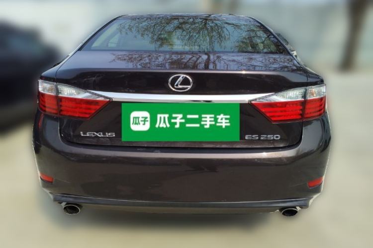 Used Lexus ES 2013 250 Elegant Edition Rear