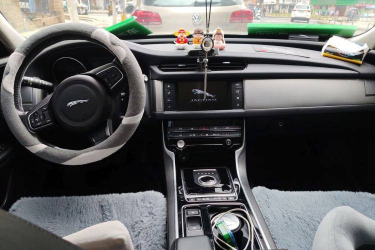 Used Jaguar XFL 2017 XFL 2.0T 200PS Windflower Edition
