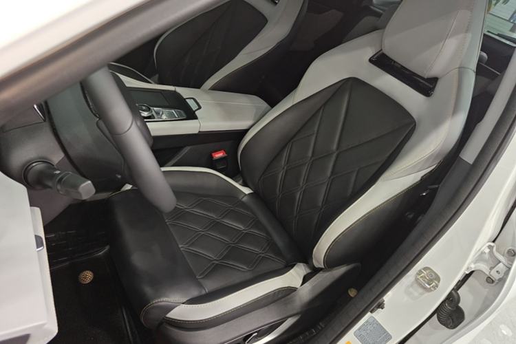 Used CHANGAN CS75 PLUS 2023 3rd Generation 1.5T Automatic Pilot Model