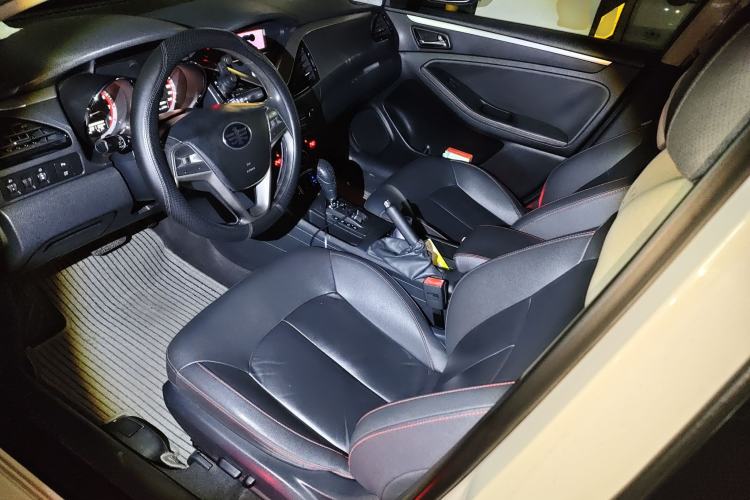 Used Bestune B70 2014 2.0L automatic luxury version
