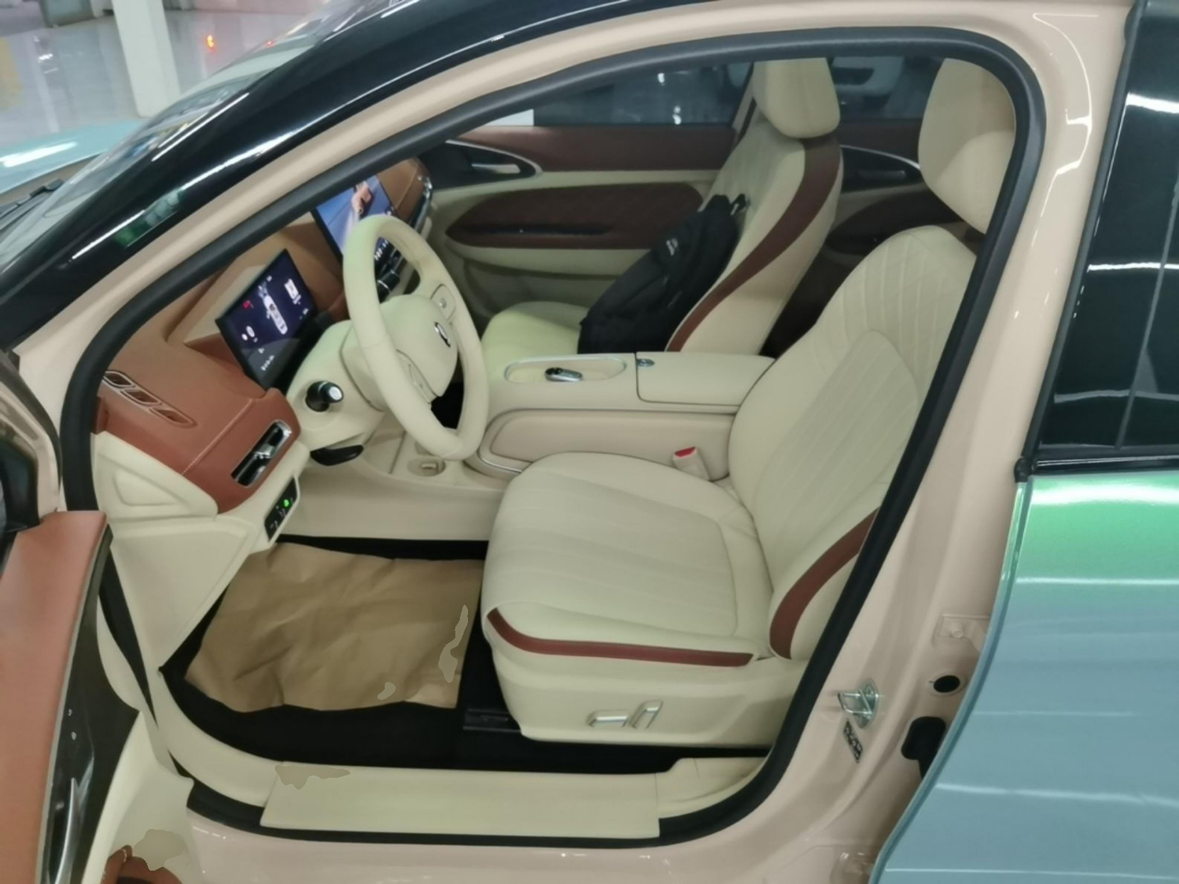 Vordere Reihe im Auto