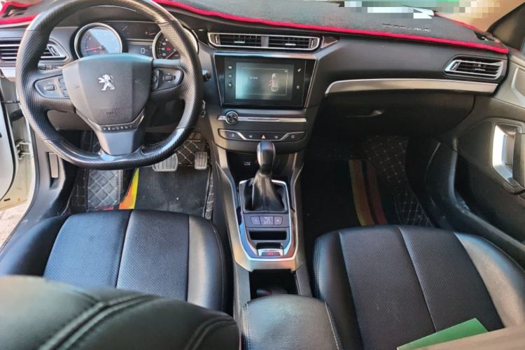 Used Peugeot 408 2016 1.6T Automatic Luxury Edition Center Console