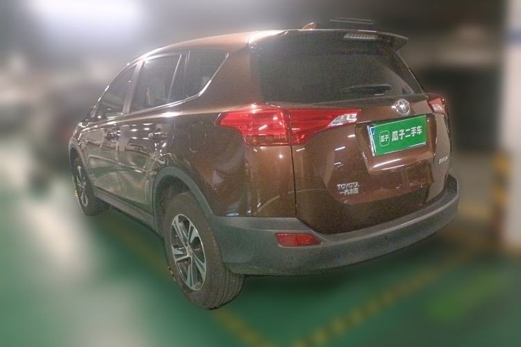 Used Toyota RAV4 2015 2.0L CVT Two-Wheel Drive Fashion Edition