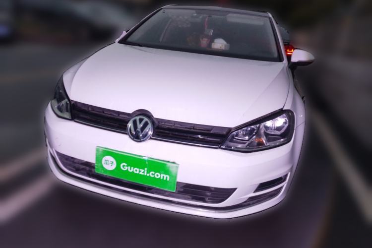 Used Volkswagen Golf 2016 230TSI Automatic Comfort Version
