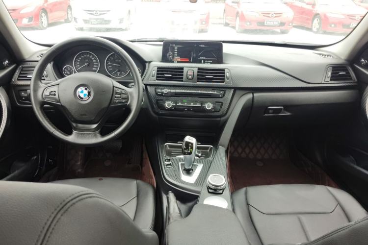 Used BMW 3 Series 2015 320i Active Edition
