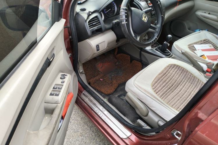 Used Honda City Classic 2012 1.5L manual Comfort version