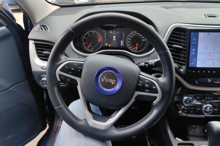 Used Jeep Cherokee 2016 2.4L Leading Edition