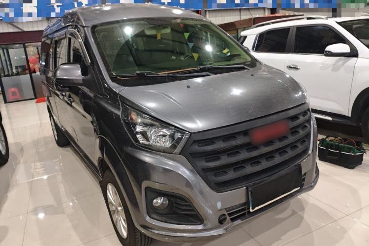 Used Jinbei Gold Hiace 2023 1.5L Passenger Vehicle Engineering Lion 5/6/7 Seater