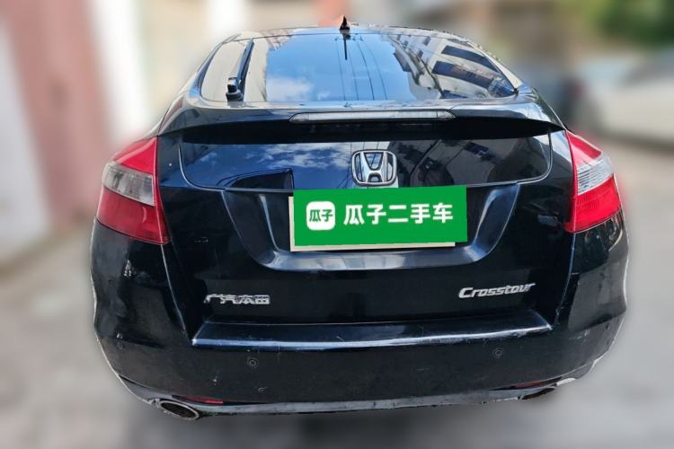 Used Honda Crosstour 2012 2.4L Luxury Edition Rear