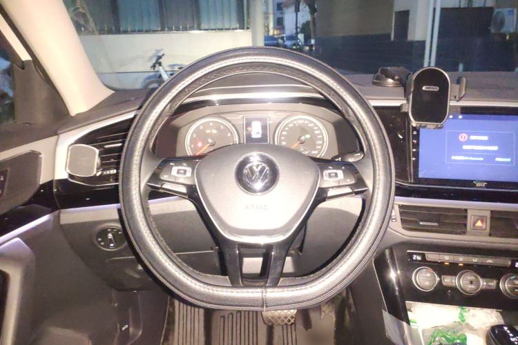 Used Volkswagen Tayron 2019 330TSI Two-Wheel Drive Luxury Model China VI Standard