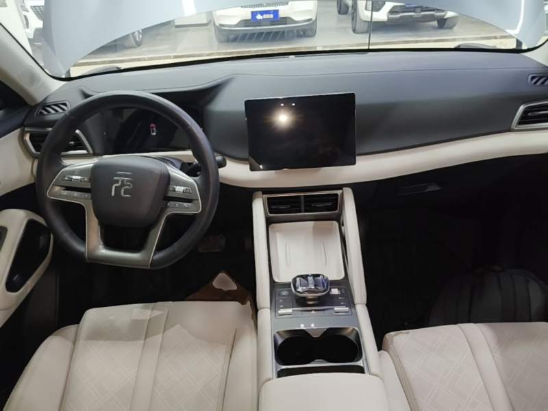 Used BYD Yuan UP 2024 401 km Active Version — 9