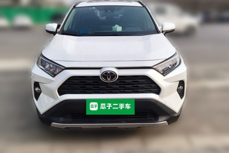 Used Toyota RAV4 2022 2.0L CVT Two-Wheel Drive Fashion Edition