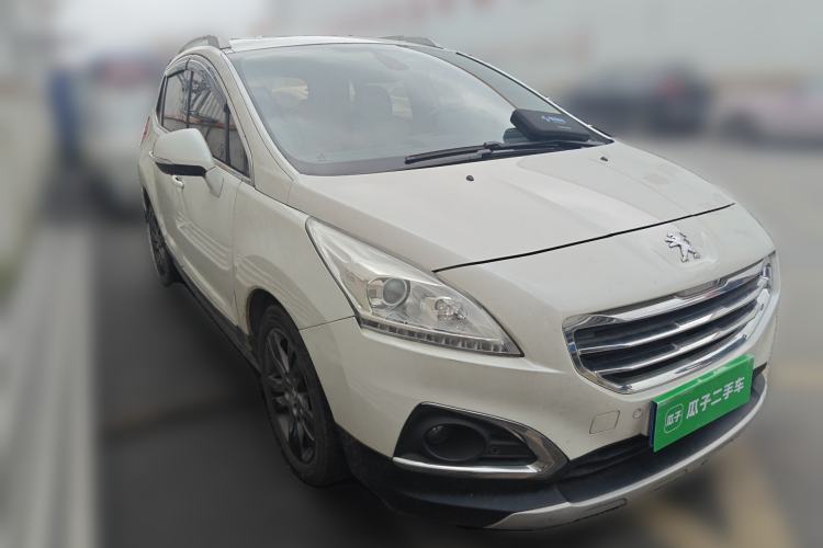 Used Peugeot 3008 2013 1.6THP Roland Garros Edition Front Right 45 Deg