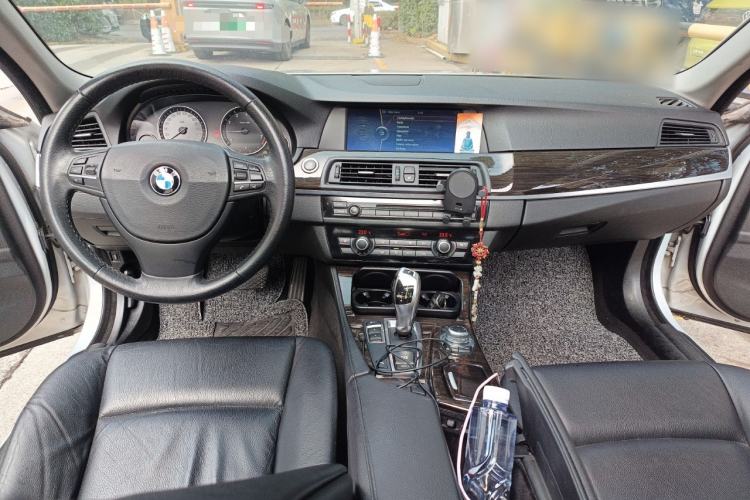 Used BMW 5 Series 2012 530Li Leading Model
