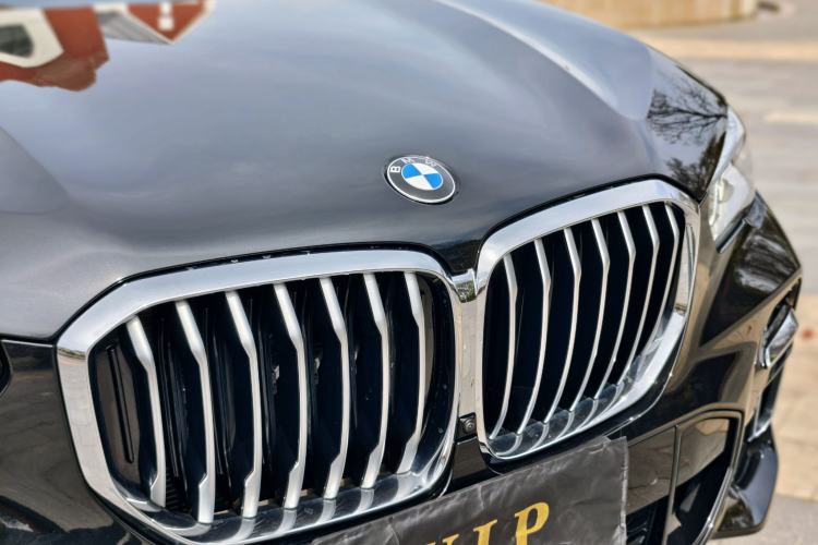 Used BMW X5 2022 Restyled xDrive 40Li M Sport Package Exterior 10