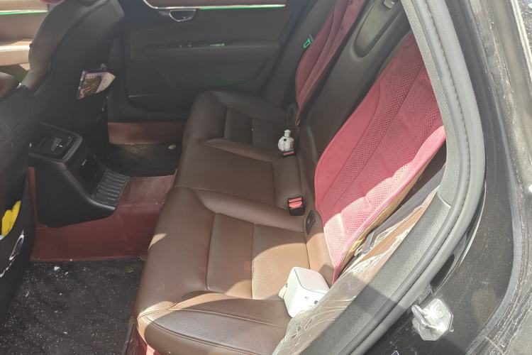 Used Volvo S90 New Energy 2022 T8 eDrive Hybrid Luxury Edition Left Rear Seat