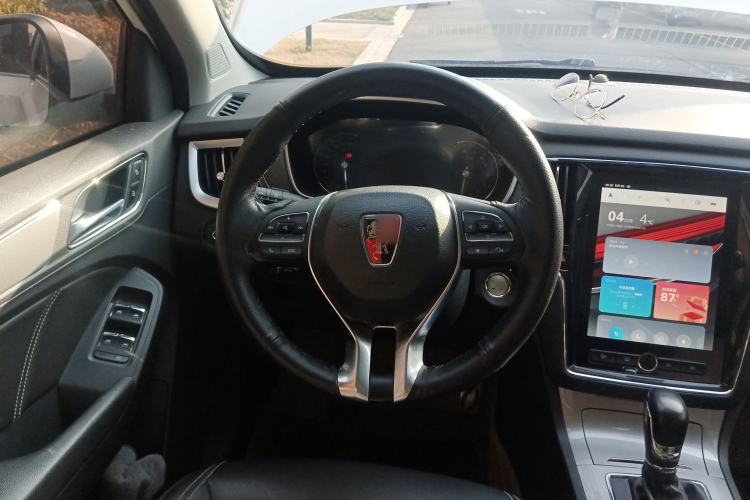 Used Roewe RX5 2018 20T Two-Wheel Drive Automatic Internet Smart Luxury Edition
