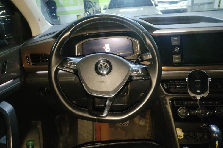 Used Volkswagen Tharu 2019 280TSI Two-Wheel Drive Flagship Edition China V Standard
