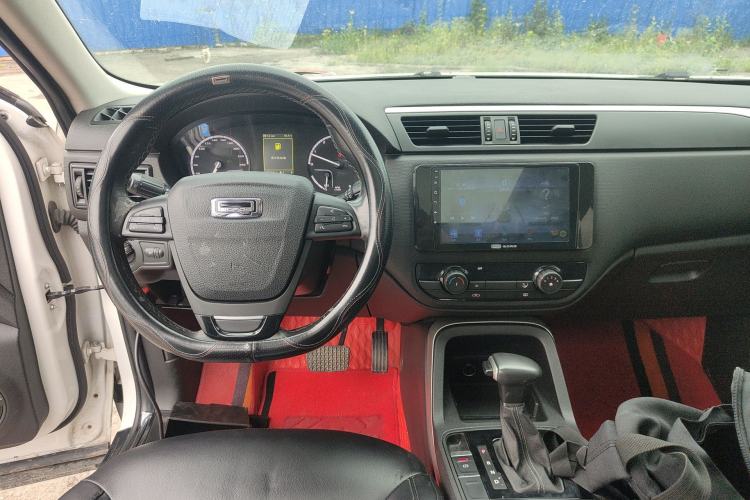 Used Qoros 5 2018 1.6T Automatic Leading Model
