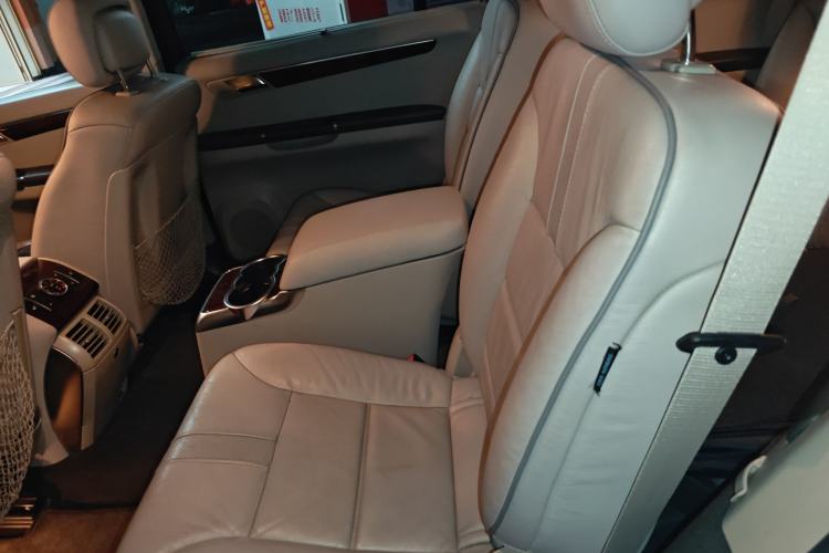 Used Mercedes-Benz R-Class 2011 R 350 L 4MATIC
