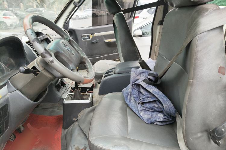 Used Foton Scenic 2014 2.0L Express Standard Long-Wheelbase High-Roof Version 486EQV4
