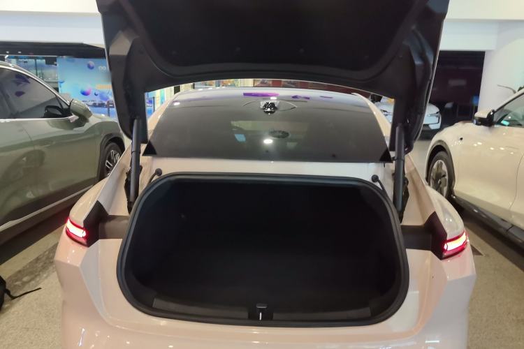 Used Nio ET5 2022 75 kWh