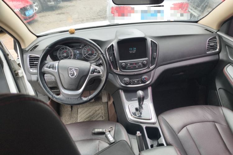Used Baojun 560 2016 1.8L iAMT Luxury Model
