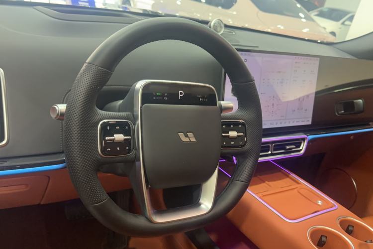 Used Li Auto L7 2025 Pro Smart Refresh Edition
