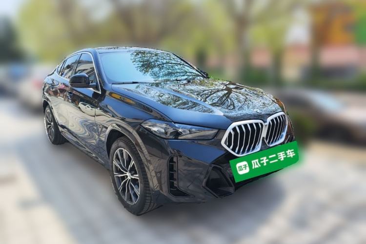Used BMW X6 2023 xDrive30i M Sport Package Front Right 45 Deg