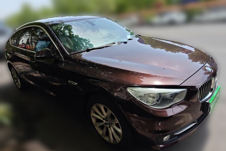 Used BMW 5 Series GT 2014 528i Leading Model Front Right 45 Deg