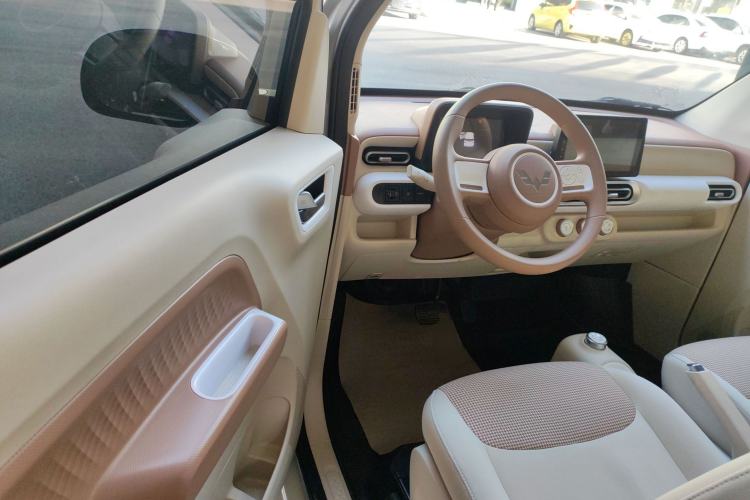 Used Wuling Hongguang MINIEV 2024 3rd Generation 215km Youth Edition
