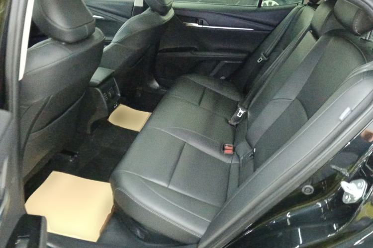 Used Toyota Camry 2024 Dual-Motor 2.0 HE Elite Edition
