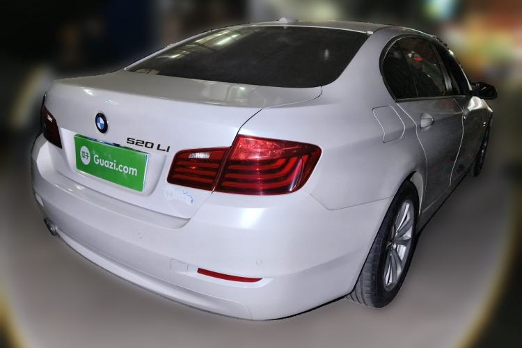 Used BMW 5 Series 2014 520Li Elegant Model
