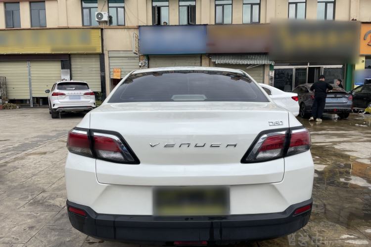 Used Venucia D60 2018 1.6L Manual Smart Connect Elite Edition
