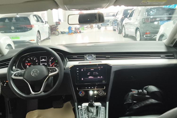 Used Volkswagen Magotan 2020 280TSI DSG Comfort Edition Center Console