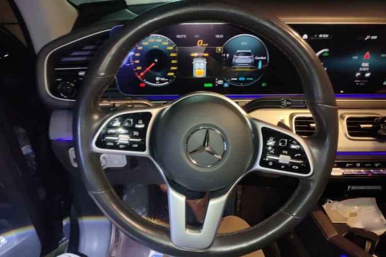 Used Mercedes-Benz GLE 2020 Facelifted GLE 450 4MATIC Stylish Edition Steering Wheel