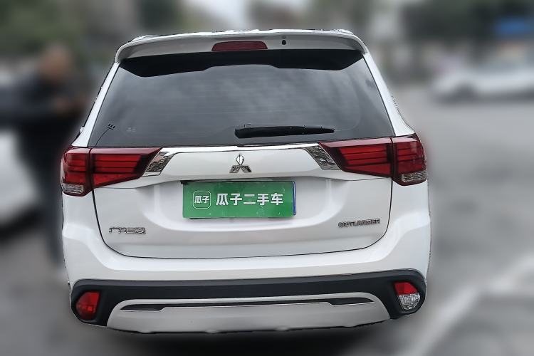 Used Mitsubishi Outlander 2020 2.0L Two-Wheel Drive Enjoyment Version 5 Seats
