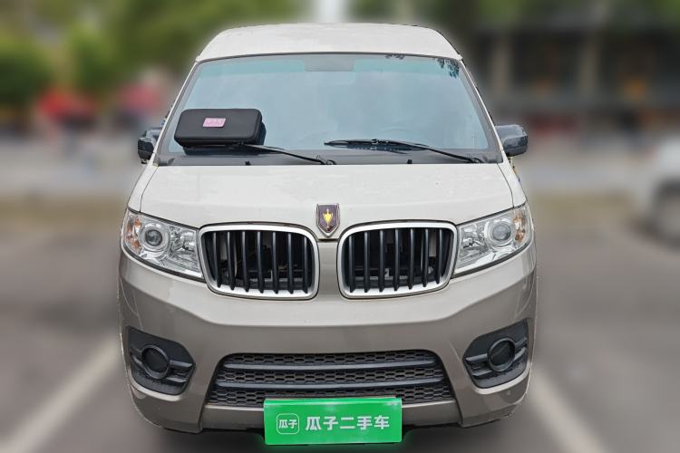 Used Jinbei New Hiace X30L 2024 Champion Edition Passenger Vehicle 5/6/7 Seats Front