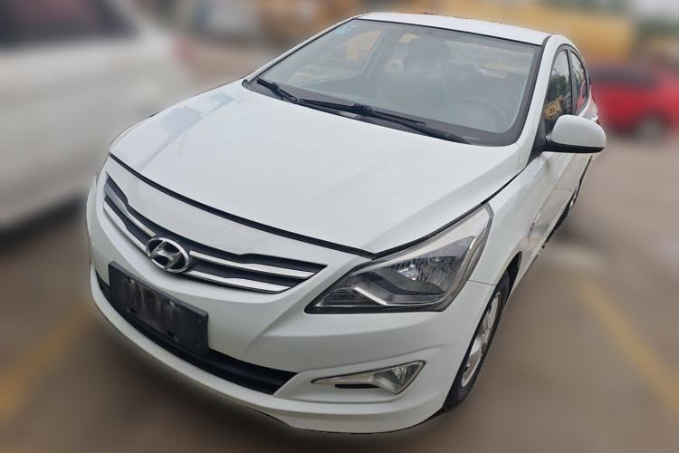 Used Hyundai Verna (older generation) 2014 1.4L Manual Fashion GS Model